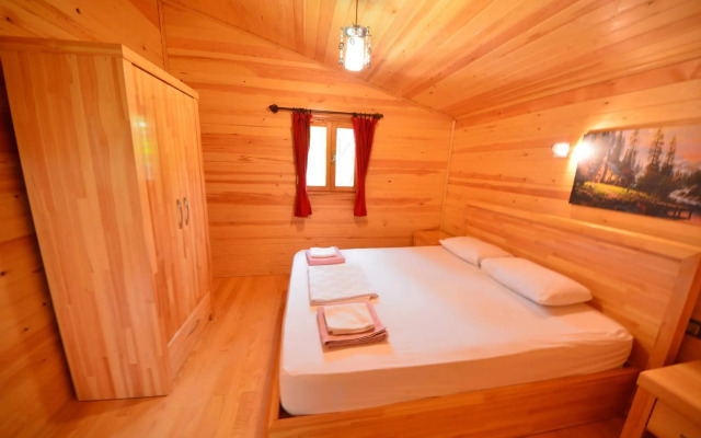 Lemon Garden Lodge