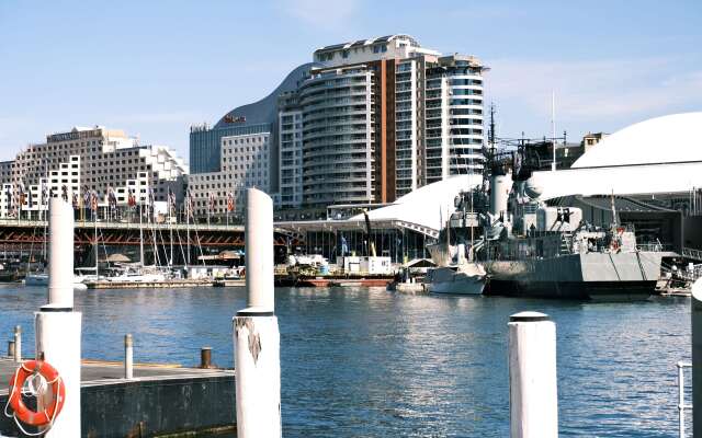 Metro Apartments on Darling Harbour - Sydney