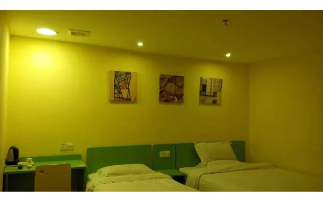 Yimi Hotel Changshou Metro Branch