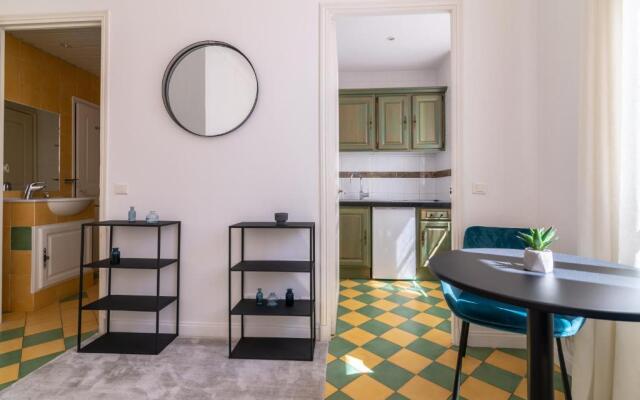 La Guitare 21 - Cozy Studio in Center of Cannes, Just Behind Grand Hotel - Hotel in Cannes - Photo 4