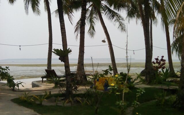 Eddie's Beach Resort Siargao