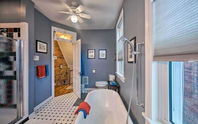 Harrisburg Retreat w/ Deck, Balcony & Grill!