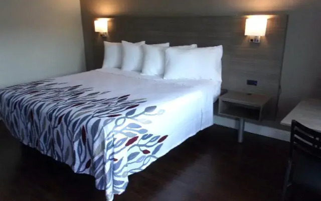 Red Roof Inn Los Angeles - Bellflower