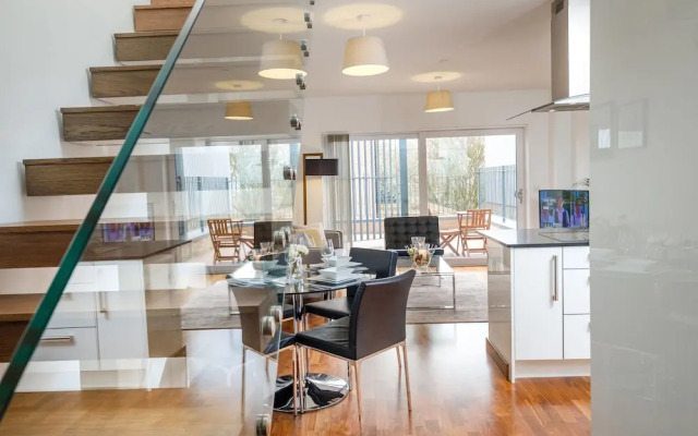 Flamsteed Duplex Apartment