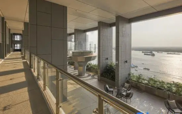 The Sky 89 Panorama D7