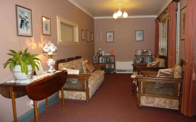 Ambleside On The Lake