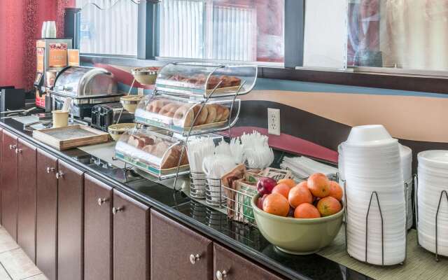 Quality Inn & Suites Mankato East