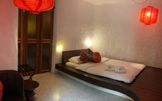 Mo Rooms