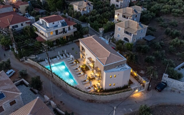 Kannas Mani-Luxury Suites- Adults friendly 14+