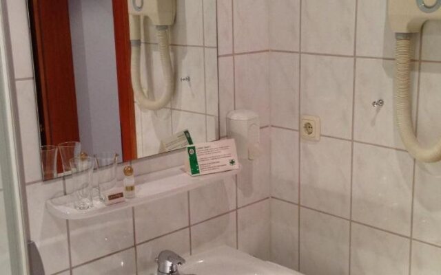 Eisenbocks Strasser Hof