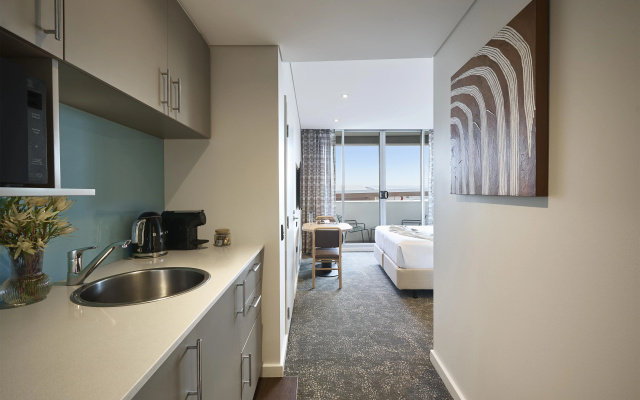 Adina Apartment Hotel Perth – Guest Rooms – Perth