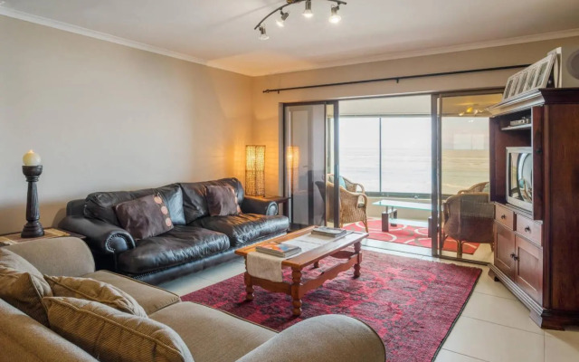 Luxurious Beach Front