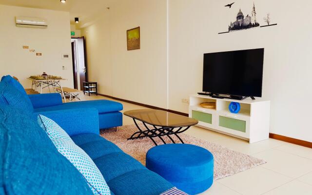 Seaview 3Bedroom Family Suite for 8p with Balcony