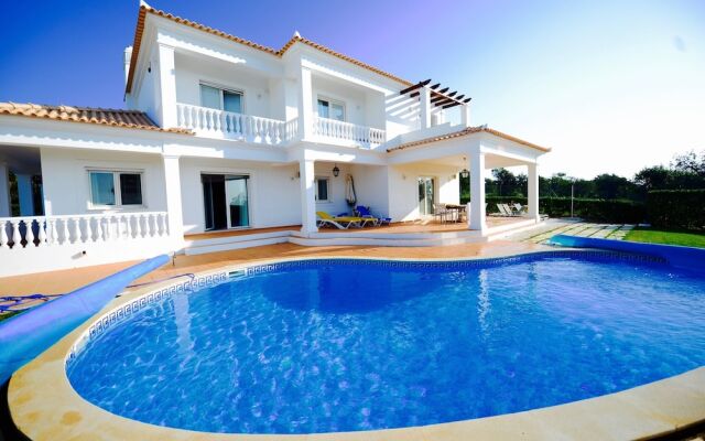 Beautiful 5 En-suite bed Villa With Private Pool