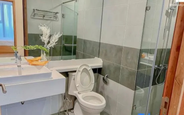 Capsule Eco Park – Bathroom – Van Giang