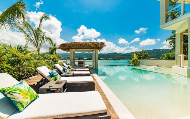 Everything Nice By the Sea in Montego Bay 5BR