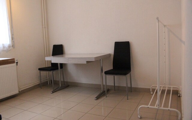 Studios near Gare SNCF - RM 86