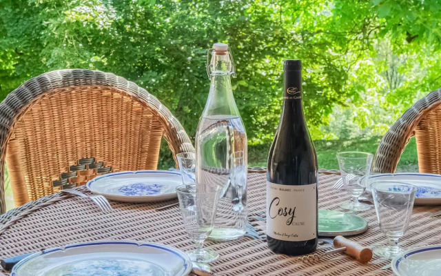 Tranquil Holiday Home in Soturac With Pool