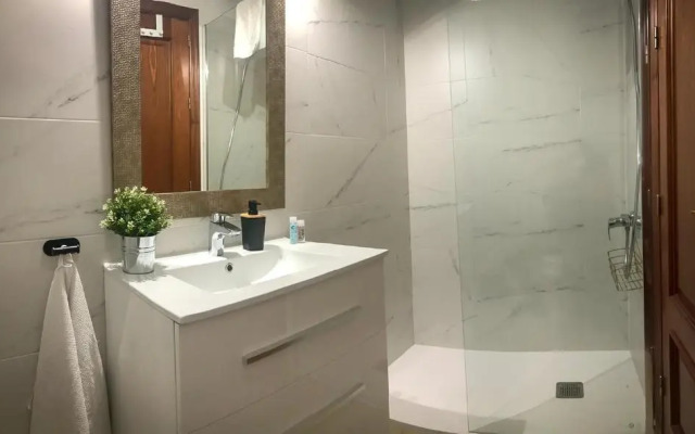 Apartamentos Puente Miraflores