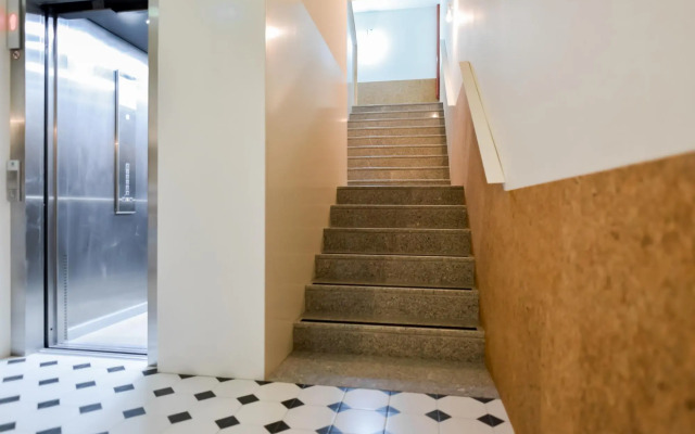 Cashmere Nightlife Studio 202