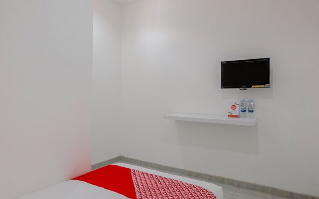 J3 Residence Syariah by OYO Rooms