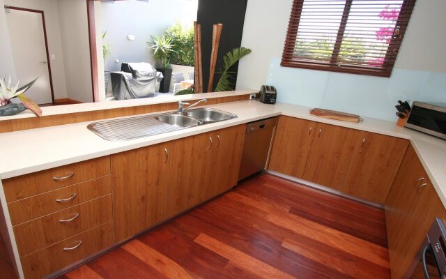 6/21-25 Fletcher Street - A Seventh Heaven