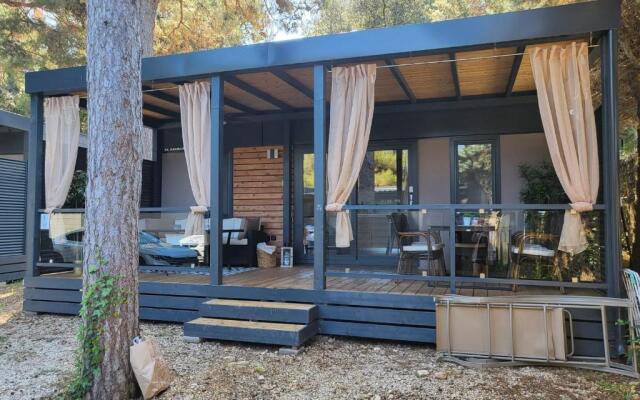 Mobile Home Kailani Nr 121, Camping Porton Biondi