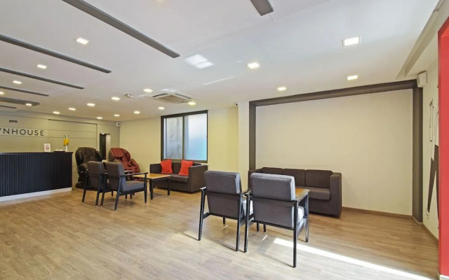 OYO Townhouse 030 Ashram Road Ahmedabad