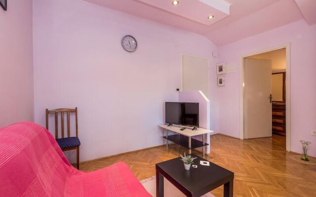 Stunning Apartment in Lovran With 1 Bedrooms and Wifi