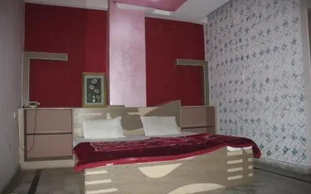 Hotel Ekta Palace
