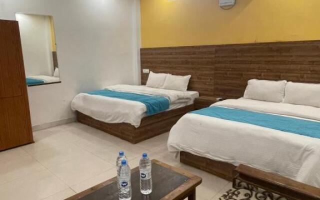 Lushy Days Hotel Nanda