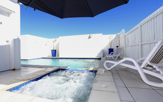 Koola Beach Apartments Bargara