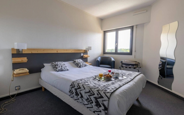 Abor Hotel