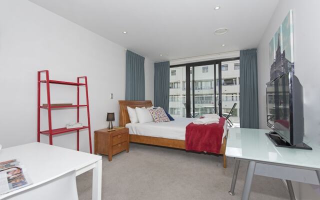 Paris Haven Studio Queens Residences, Pool & Gym