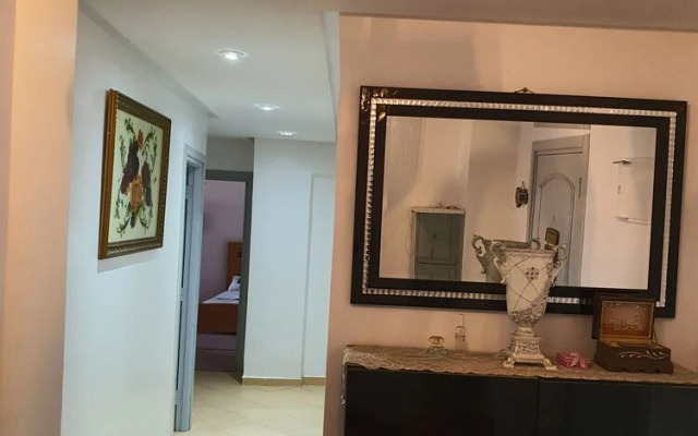 Familiar Luxury Apartment