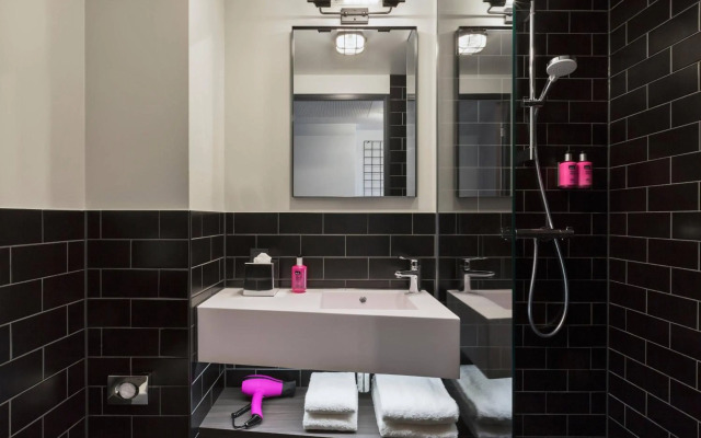 Moxy Frankfurt Airport Kelsterbach