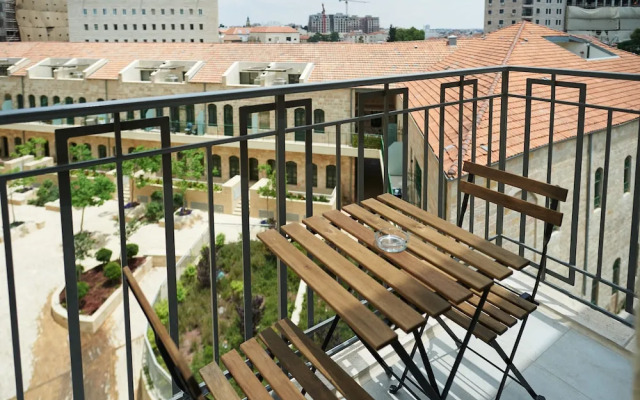Yehuda Market Suite