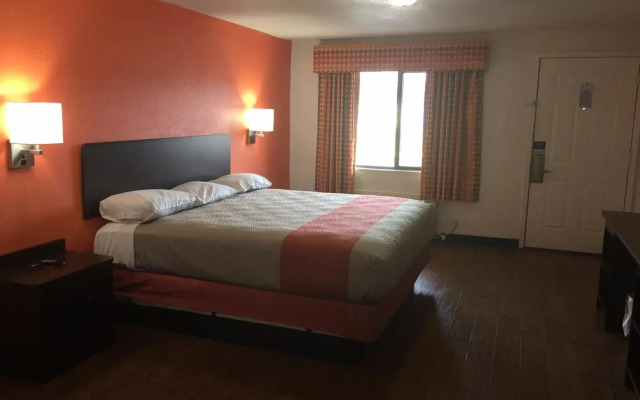 Motel 6 Waco, TX