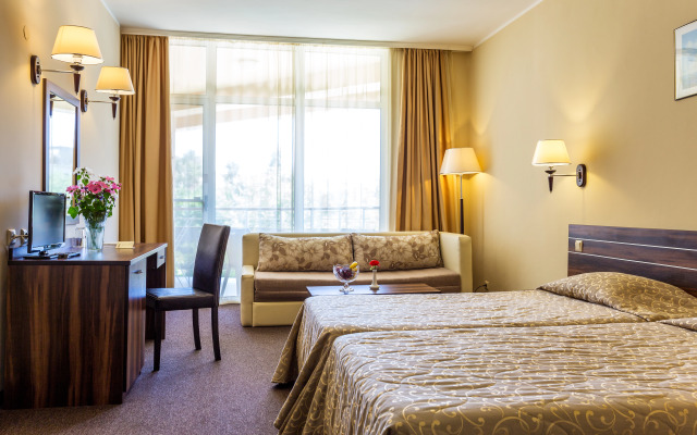 Hotel Laguna Park & Aqua Club
