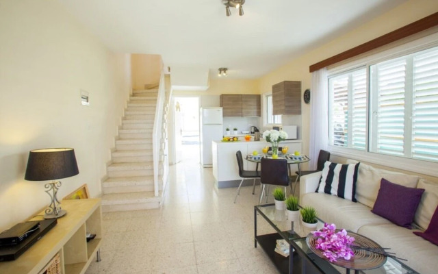 Villa for Rent in Larnaca 1012