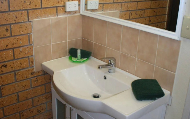 Newell Motor Inn - Narrandera