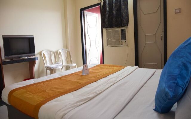 OYO 3886 Hotel Trimurti Heights