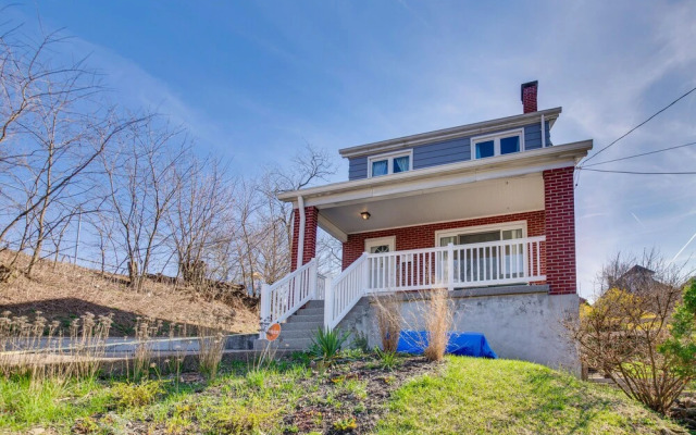 Pet-friendly Pittsburgh Home: 3 Mi to Downtown!