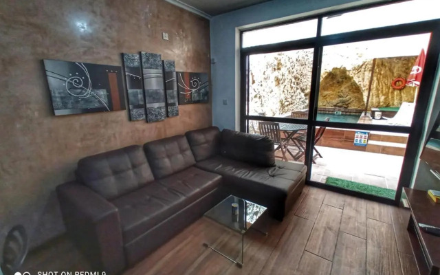 Town House with Private Pool in Village Centre