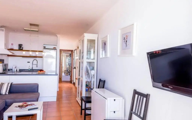 Bonito apartamento con preciosas vistas y piscina