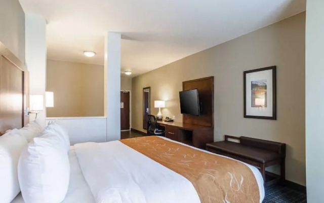 Comfort Suites Loveland