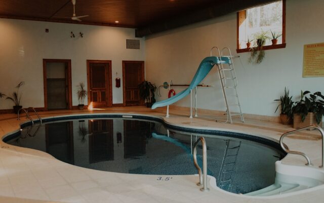 Pathsaala Inn & Restaurant