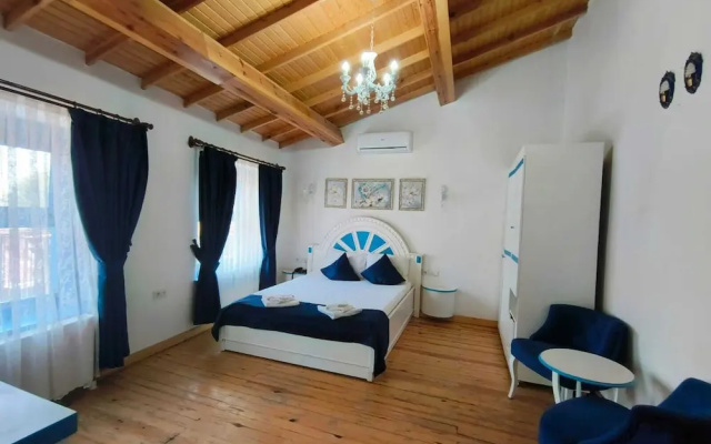 Büyükada Mavi̇ Palas Hotel