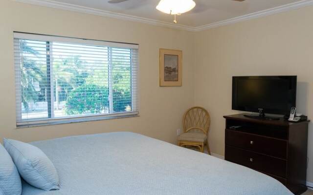 Palm Cay 5