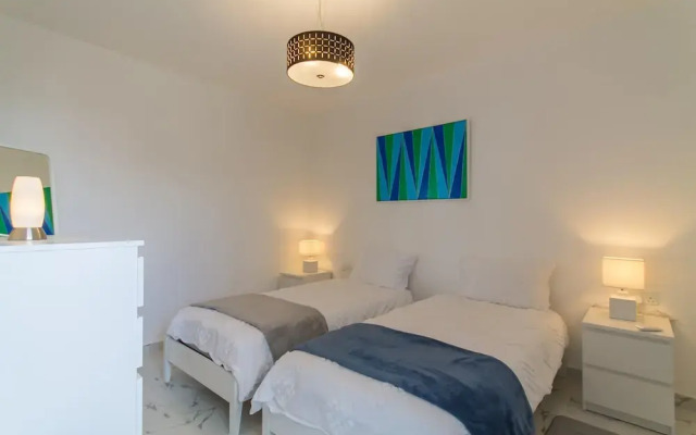Sunny Penthouse Modern 2 bdr - Sliema